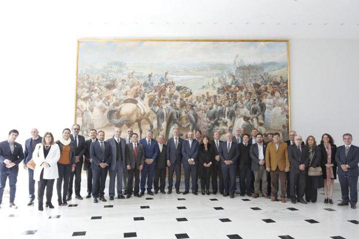 La provincia de Santiago del Estero se encuentra representada por el secretario de la Representación Oficial en Buenos Aires y Relaciones Internacionales Bernardo Abruzzese