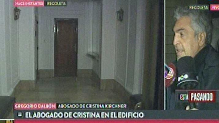 La Policiacutea Federal realizoacute un operativo en el edificio de CFK