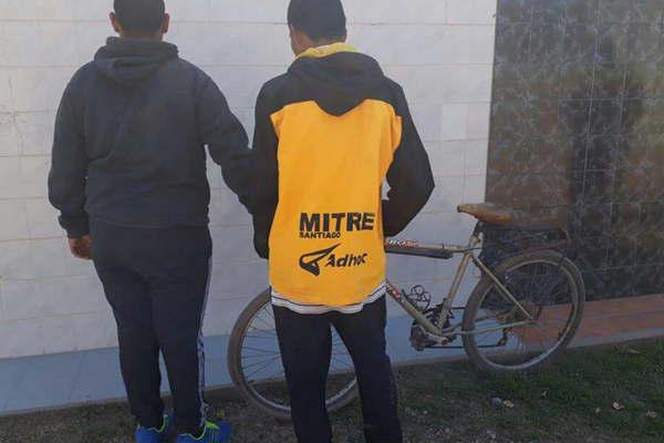 Fue a visitar a sus familiares fallecidos  y terminoacute siendo viacutectima de un robo