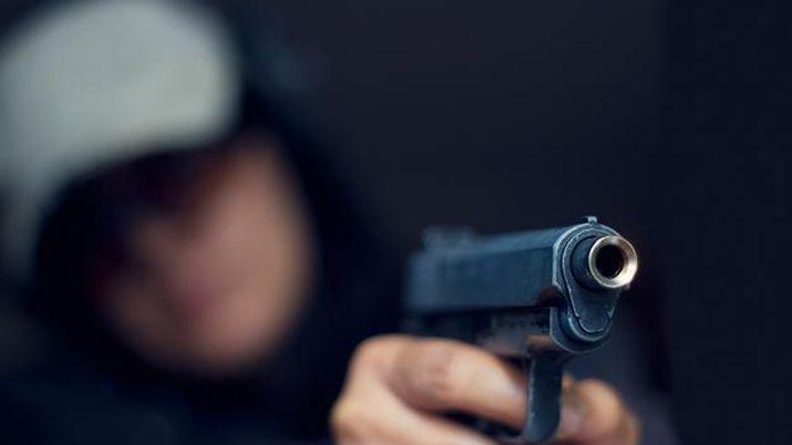 Bajoacute del auto y lo amenazaron- Te voy a matar a vos tus hijos y tu sentildeora