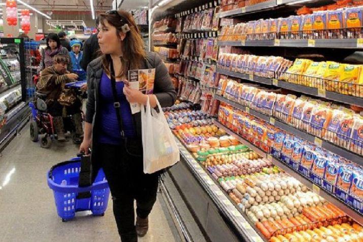 La inflación de julio se ubicó en el 31-en-porciento- y acumuló en lo que va del año un alza del 196-en-porciento-