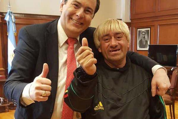 ldquoCoo el guaracherordquo visitoacute al gobernador Zamora