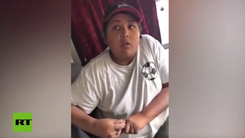 Un chofer de colectivo con cara de nintildeo desconcierta a una pasajera
