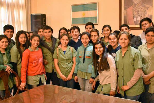 Alumnos del interior en Casa de Gobierno