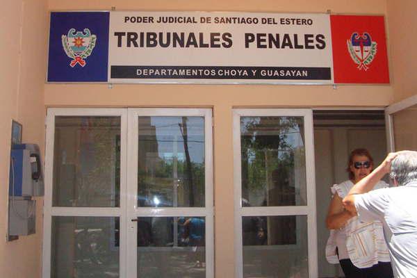 Condenaron a dos joacutevenes en la ciudad de Friacuteas por el robo de motocicletas