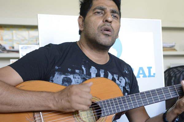 La diversidad musical estaraacute presente en el espacio folcloacuterico de Demi Carabajal  