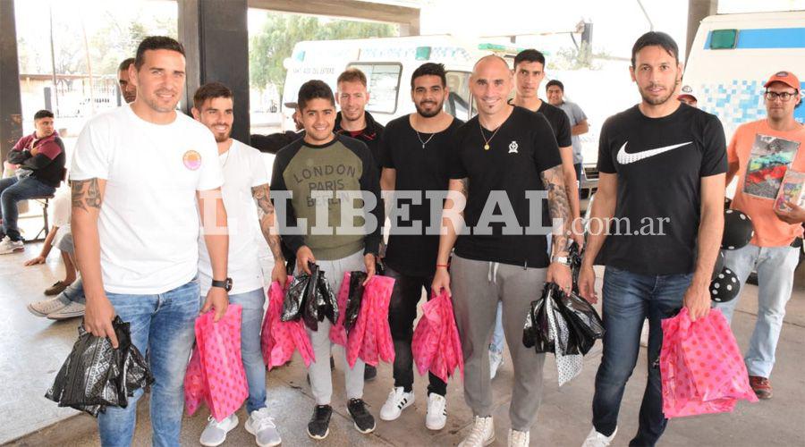 Los jugadores del Ferro visitaron el Cepsi