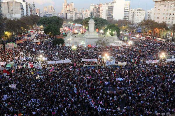 Convocan a una marcha para pedir el desafuero de Cristina Kirchner