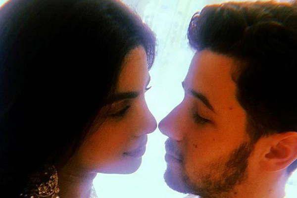 Priyanka Chopra y Nick Jonas anunciaron su compromiso