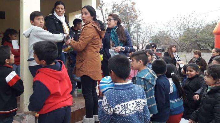 Miles de nintildeos loretanos participan de un gran festejo