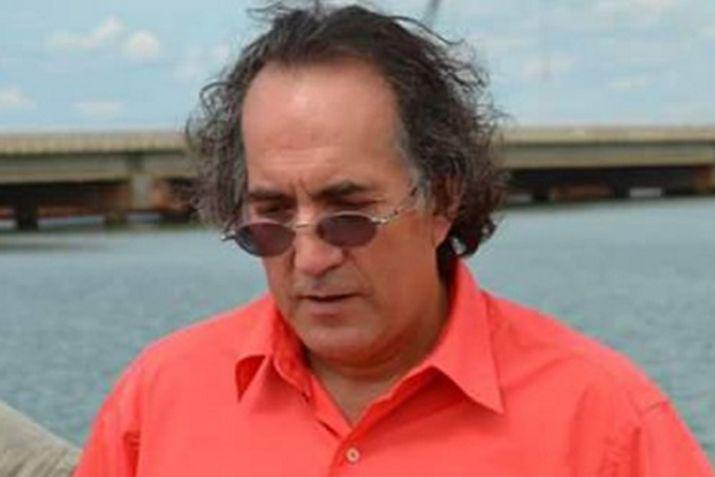 En Misiones buscan empapelar las calles con su rostro para que pueda ser detenido