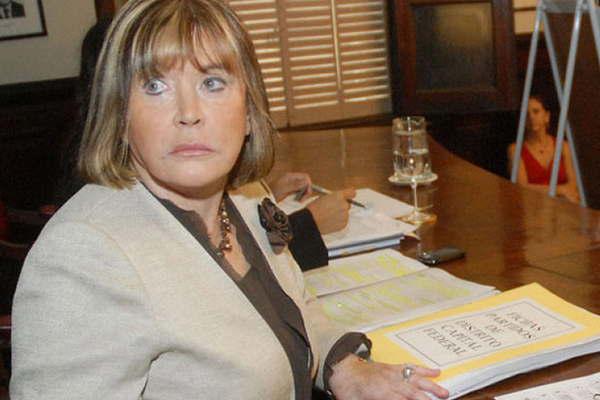 La jueza Servini de Cubriacutea ahora congeloacute la eleccioacuten interna del peronismo portentildeo