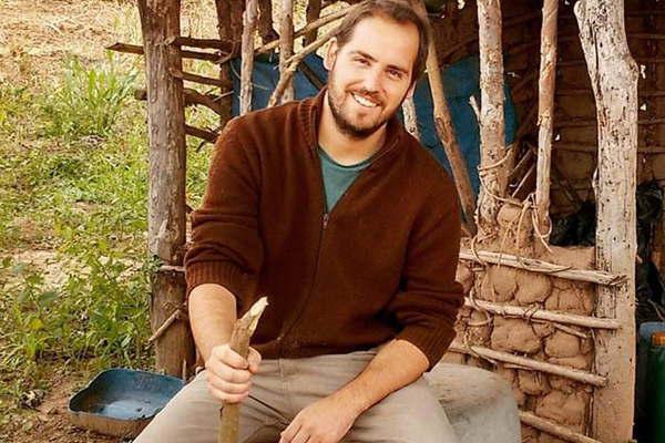 Joven solidario de Buenos Aires quiere la adopcioacuten de siete hermanitos santiaguentildeos