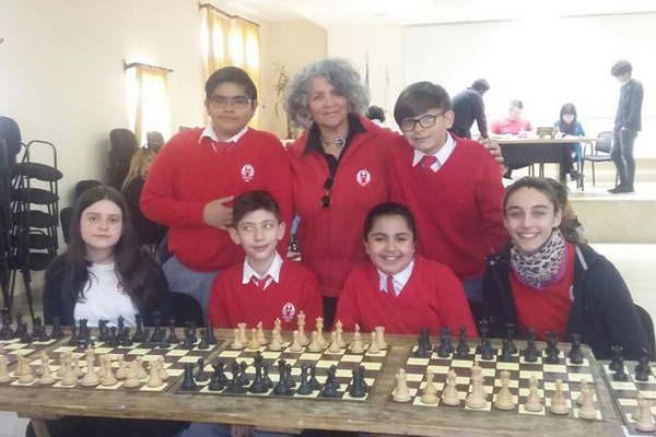Alumnos del colegio privado Mater Dei participaron en el Torneo Zonal de Ajedrez