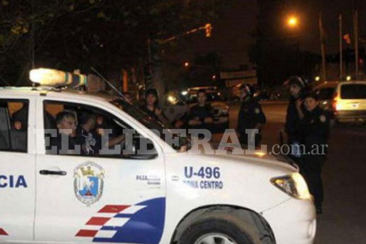 Los efectivos policiales desarrollaron un amplio despliegue en busca de los autores del hecho