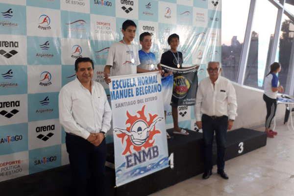 Santiago cumplioacute una destacada actuacioacuten 