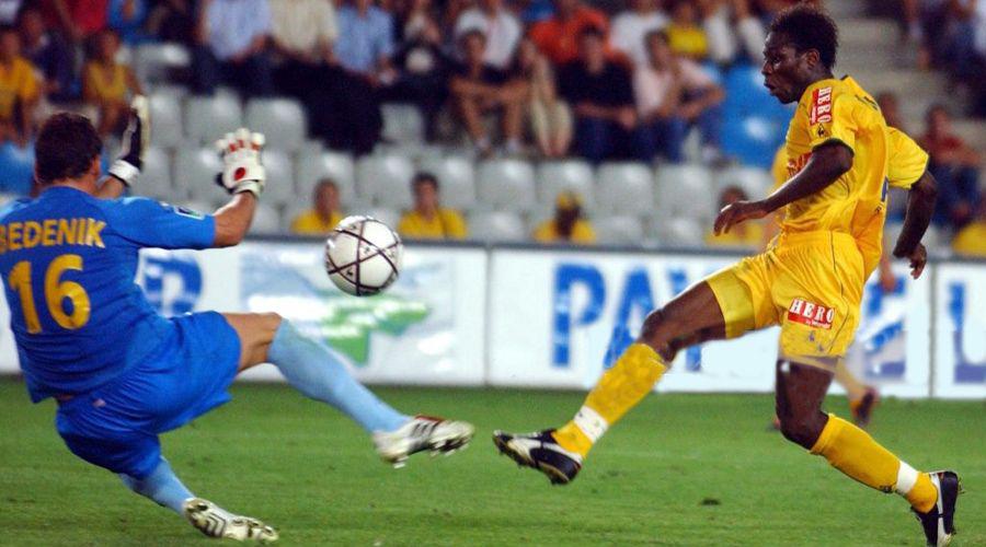 Video  Perturbador Shiva NZigou- Mi papaacute matoacute a mi mamaacute para que su espiacuteritu me ayudara