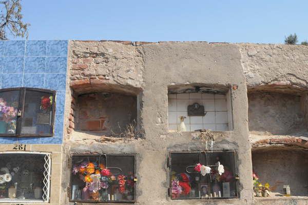 La comuna advierte sobre la venta ilegal de nichos refaccionados en el cementerio La Misericordia