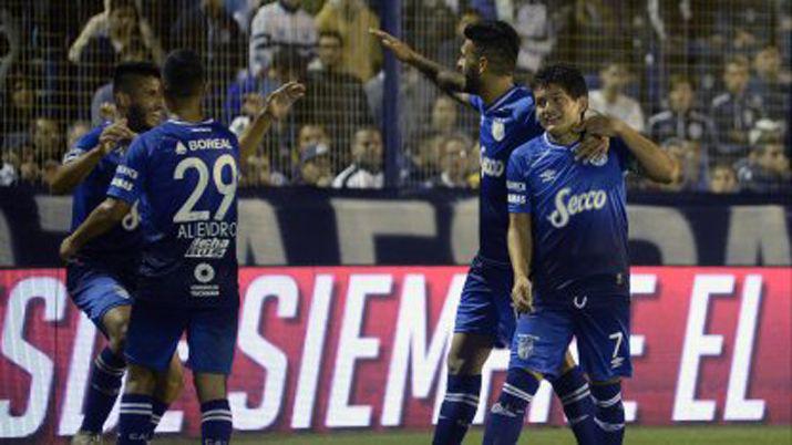 SEGUIacute EN VIVO  Atleacutetico Tucumaacuten y Coloacuten empatan 1 a 1