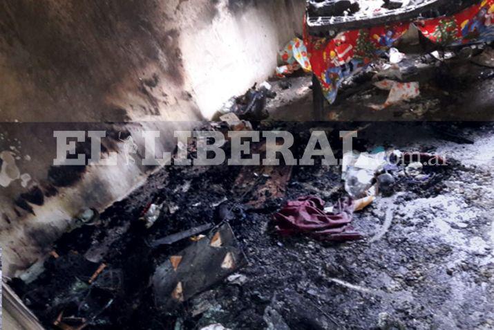 El incendio me dejó nicamente con lo puesto manifestó Nancy Silvina Navarrete