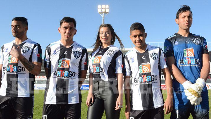 Central Coacuterdoba tiene pilcha nueva para la B Nacional