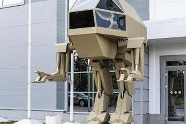 Un fabricante de armas ruso presentoacute un robot asesino de 4 metros