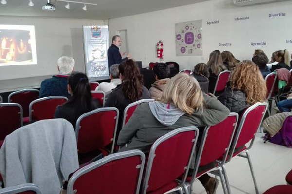 Comenzoacute el taller de capacitacioacuten para personal de museos termenses