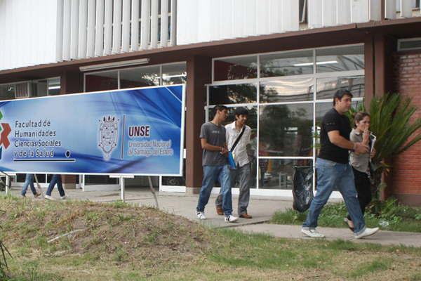 Becas de Investigacioacuten para Estudiantes