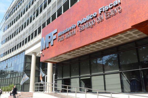 Detuvieron a un meacutedico que agredioacute fiacutesicamente a su concubina docente