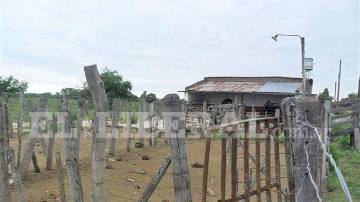 Parte del alambrado del corral había sido cortado