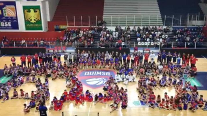 VIDEO  El estruendoso homenaje de Quimsa para Ginoacutebili