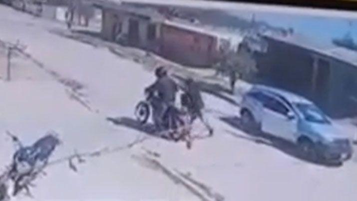 Detienen a un joven por el robo de 270000 a empleado de un frigoriacutefico