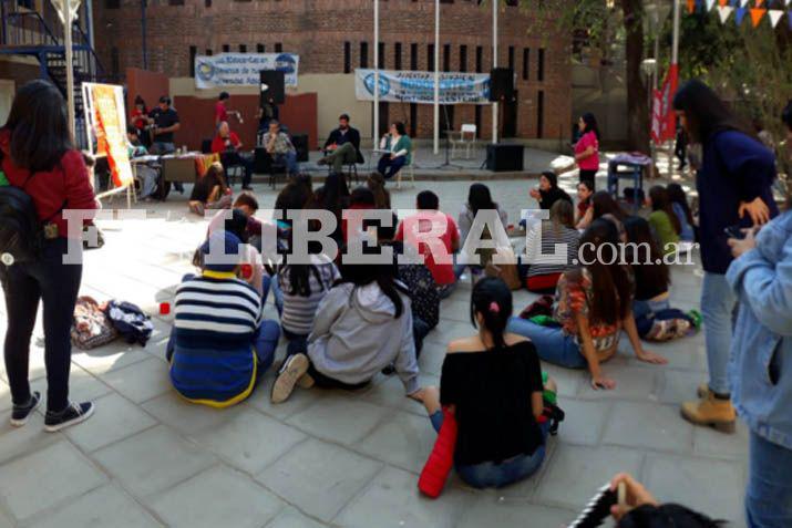 Los patios internos de la Unse se emplearon para la realización de clases abiertas