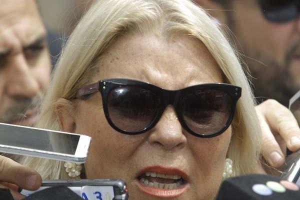 Carrioacute disparoacute contra los ladrones que juegan sus doacutelares contra el paiacutes