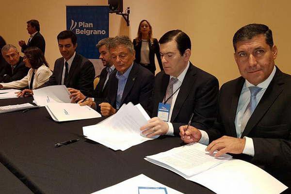 Zamora estaacute preocupado por medidas de Nacioacuten que seguiraacuten agravando esta crisis financiera