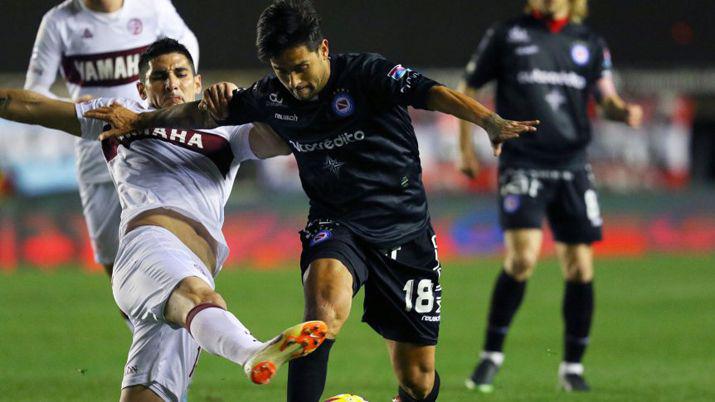 Argentinos le ganoacute a Lanuacutes por 2 a 0