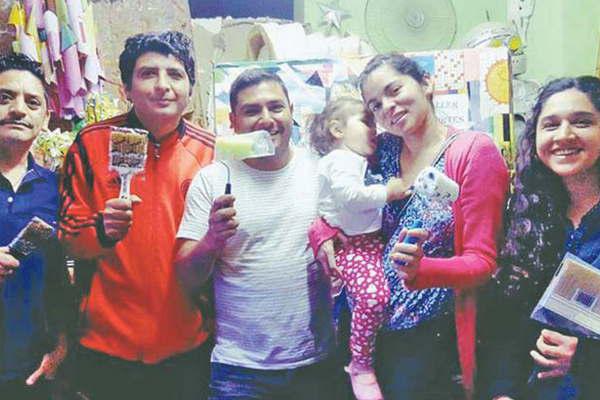 Artistas termenses embelleceraacuten  con murales la plaza Manuel Belgrano