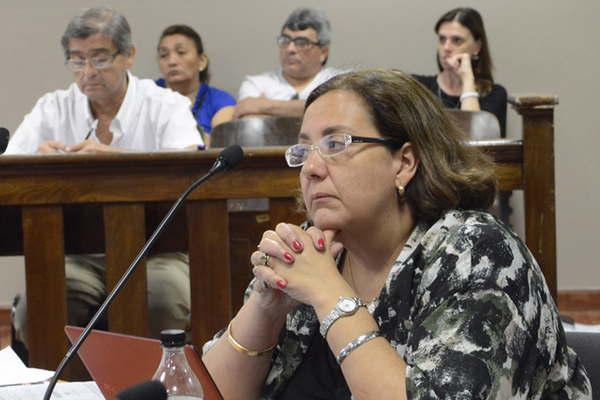 Diez antildeos de caacutercel para un joven por  abusar sexualmente de su sobrina