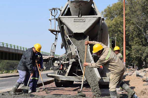 El municipio realizoacute el bacheo de la avenida Costanera Norte