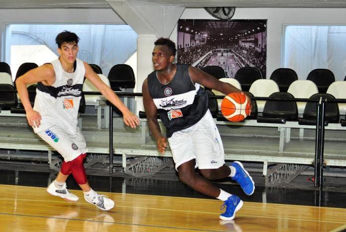 Llegó Bashir Ahmed y se completó el plantel de Olímpico