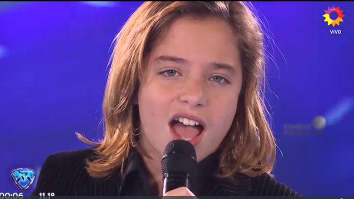 El mini Luis Miguel Izaacuten Llunas fue el encargado de cerrar la gran noche