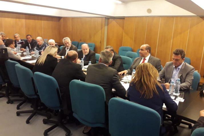 Sergio Massa se reunió con gobernadores legisladores y sindicalistas peronistas