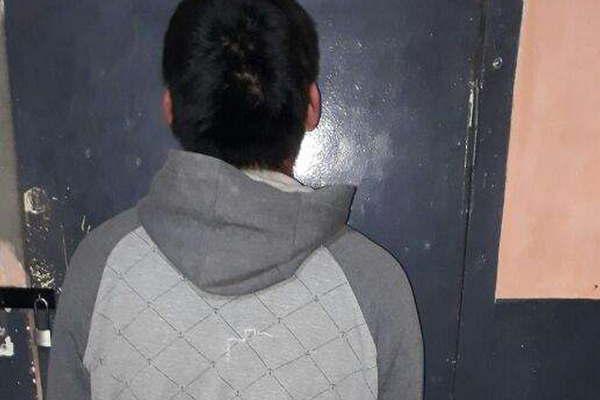 Atrapan a conocido ladroacuten cuando iba a ingresar a robar