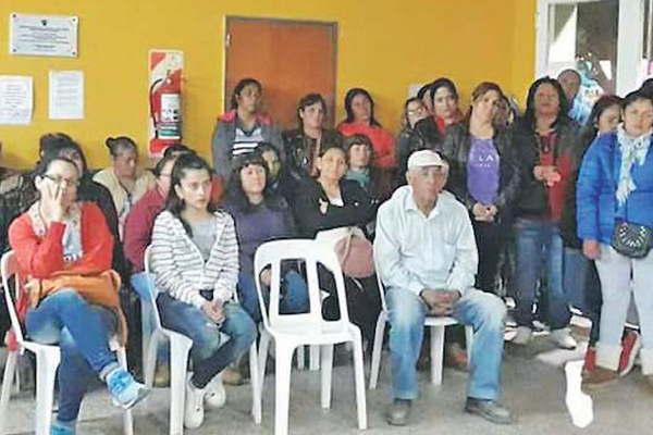 Entregaron becas a estudiantes