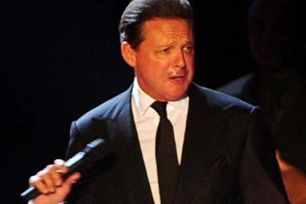 Luis Miguel no pudo contener el llanto en un show