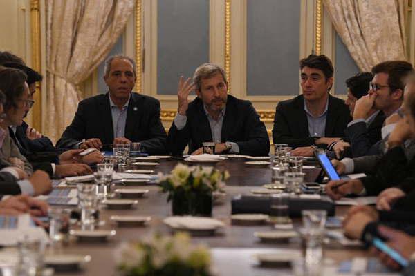 La Casa Rosada llamoacute a los ministros de Economiacutea para avanzar en un consenso pero no se aceptaron propuestas de las provincias