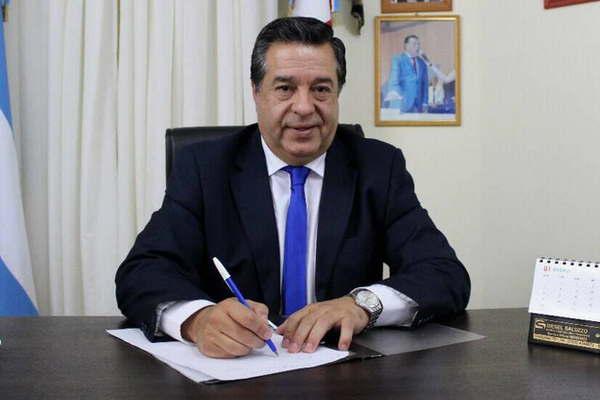 Herrera anuncioacute el aumento de las asignaciones familiares para los municipales de Clodomira