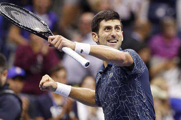 Djokovic vencioacute a Nishikori  y seraacute el rival de Delpo 