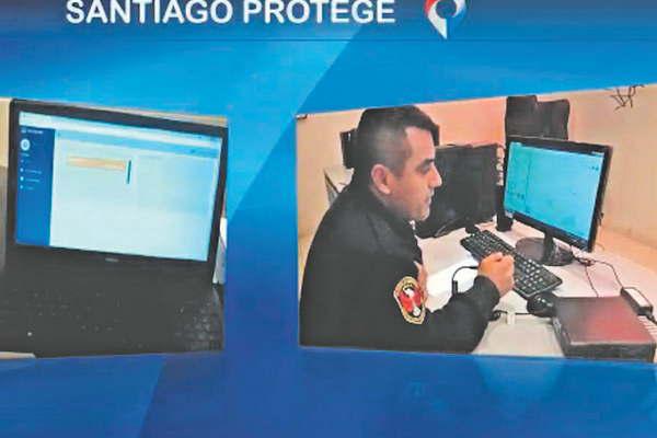 Una mujer activoacute el botoacuten  antipaacutenico y evitoacute ser agredida