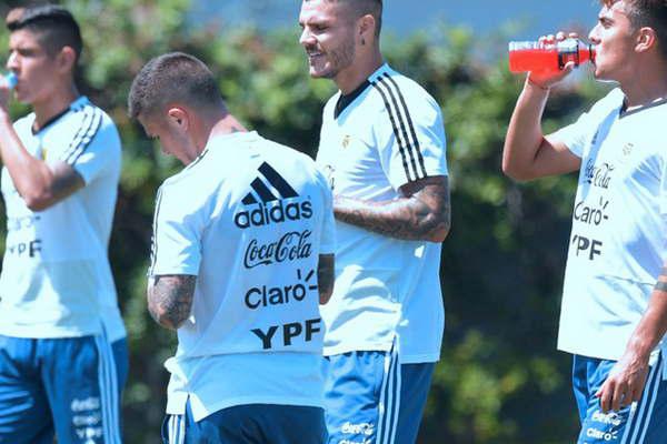Dybala e Icardi seriacutean titulares para enfrentar a Colombia  